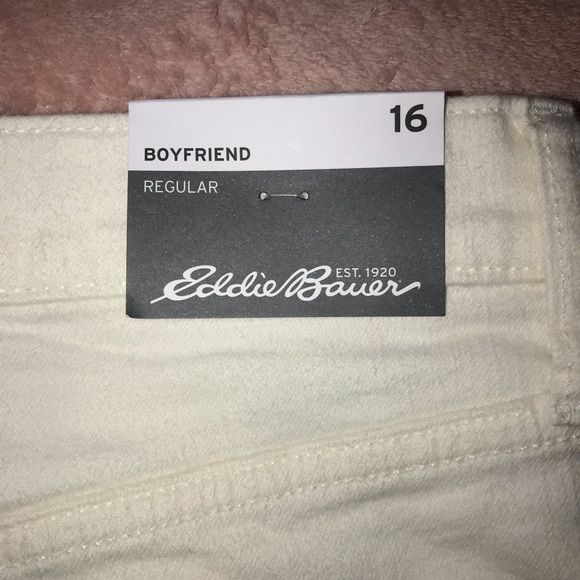 NWT Eddie Bauer Off White “Boyfriend” Roll Up Shorts. Sz 16. - Picture 5 of 10